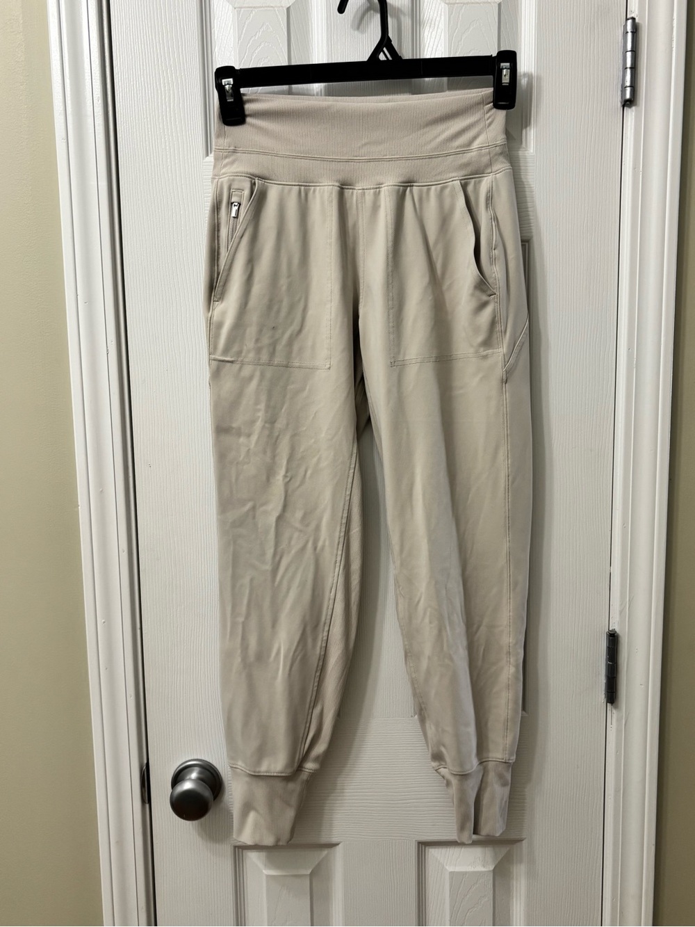 ❌SOLD❌ Athleta Venice High Rise Jogger in Color Abalone Women’s Size XS - Picture 2 of 7